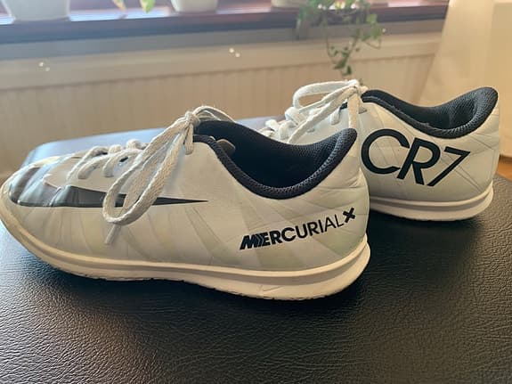 Nike MercurialX CR7 fotbollsskor inomhus vit