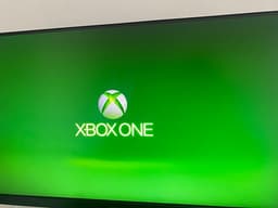 Microsoft Xbox One spelkonsol