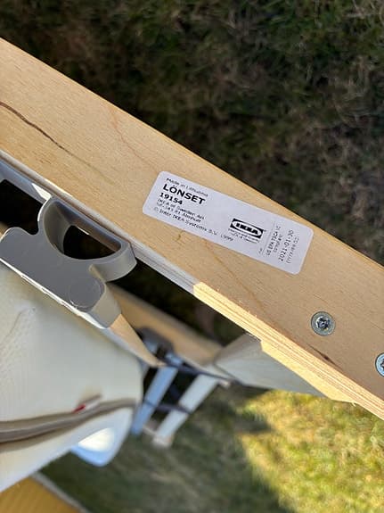 IKEA Malvik skummadrass med Lönset ribbotten vit och masrasskydd