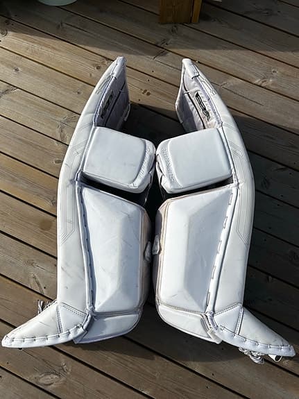 Bauer Supreme Mach målvaktsbenskydd SR L