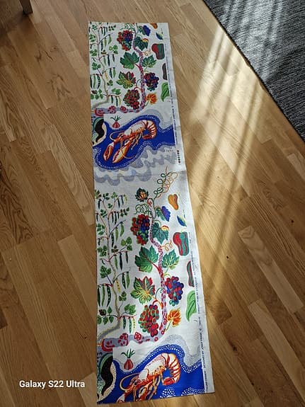 svenskt tenn Josef Frank tyg i lin som heter Italien dinner.