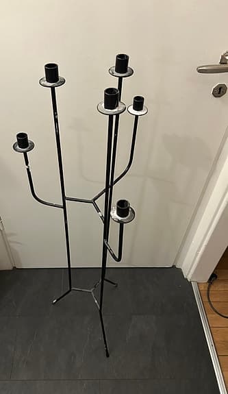 Golvljusstake svart metall