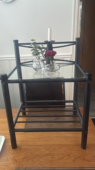 Två st sängbord