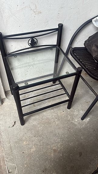 Två st sängbord