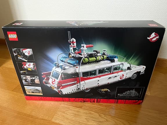Lego Ghostbusters Ecto-1 byggsats