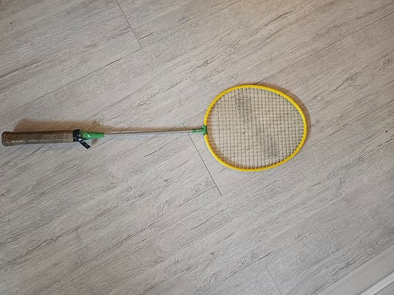 Badminton racket