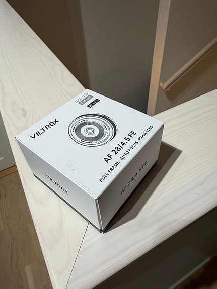 Sony a7ii med objektiv och kameraväska
