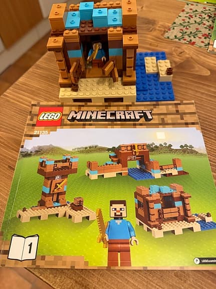 Lego Minecraft 21135 crafting box 2.0