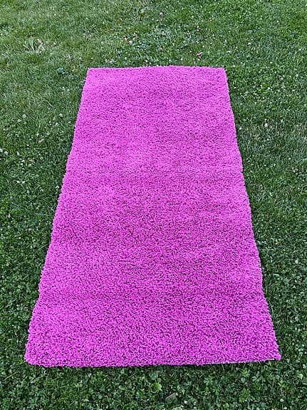 IKEA. Superfin rosa/lila matta 80 x 160 eller två 80 x 80.