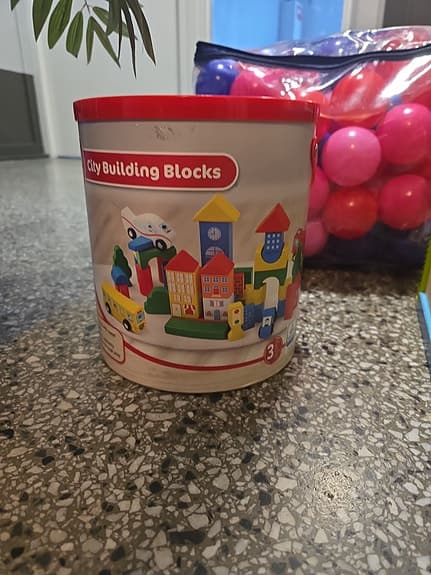 IKEA leksakspaket blandade leksaker