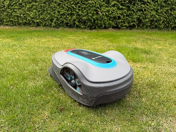 Gardena Smart Sileno 750 med hus