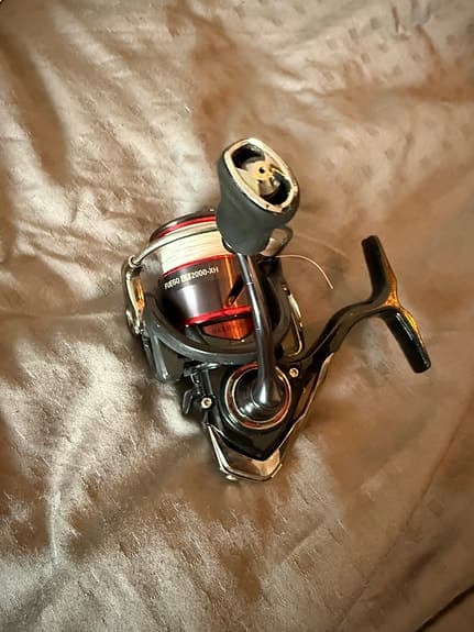 Handgjort jackall spö med Daiwa rulle