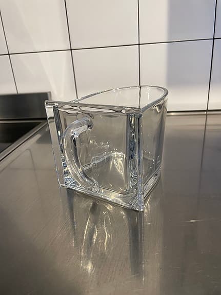 Glasskäppa/glasbytta från Kvänum