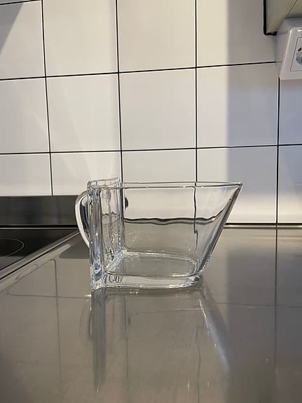 Glasskäppa/glasbytta från Kvänum