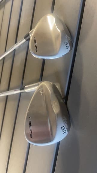 Cobra  wedge set 52 och 56 vänster!