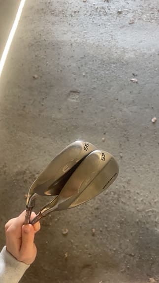 Cobra  wedge set 52 och 56 vänster!