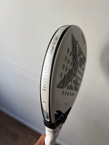 Nox AT10 Genius padelracket vit