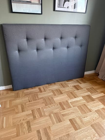 IKEA sänggavel grå textil