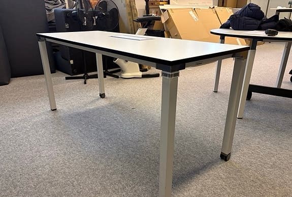 Steelcase bord/konferensbord