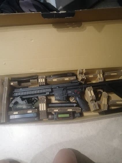 HK 416 GBBR med massa tillbehör