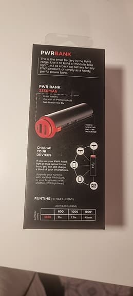 Knog PWR powerbank med tillbehör för cykel