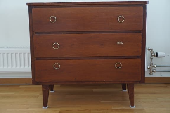 Gammal byrå söker nytt hem – charmig vintage/retro