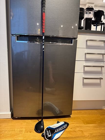 Cobra Aerojet 3 Wood med Fujikura Ventus TR Blue 7-S skaft