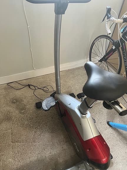 Extreme Fit EMS 10 motionscykel med träningsprogram