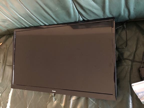 Luxor tv 24" med inbyggd dvd spelare 12v adapter och väggstativ