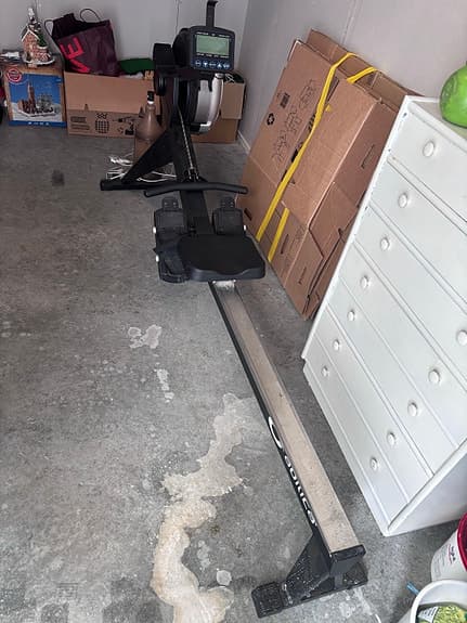 Roddmaskin med träningsdator svart