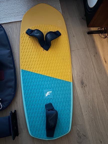 F-One IC6 foil 85 cm mast, med pocket bräda 120