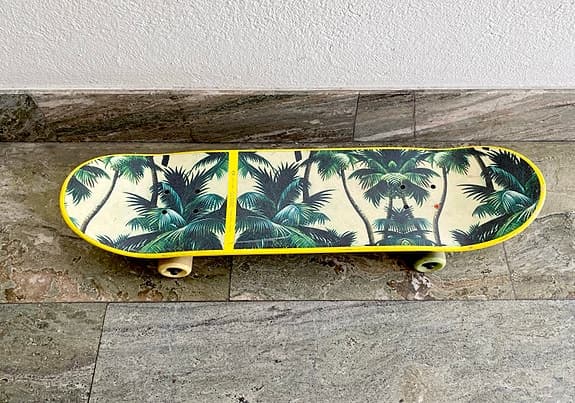 Globe skateboard ”Yellow Palms”, 32.5”
