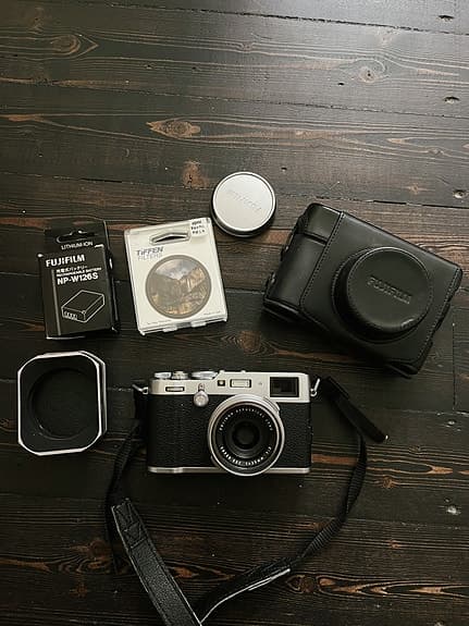 Fujifilm X100F + Pro Mist Filter och JJC Motljusskydd
