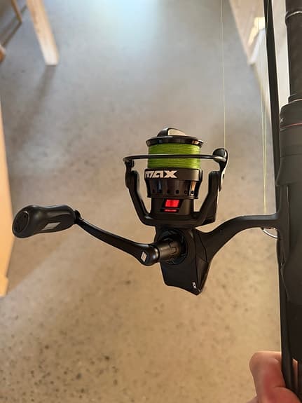 Abu garcia max 7,0ft haspelspö med rulle svart/grön