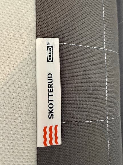 IKEA Skotterud säng grå