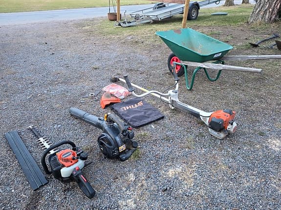 Stihl röjsåg  / Häcksax / Lövblås / Skottkärra