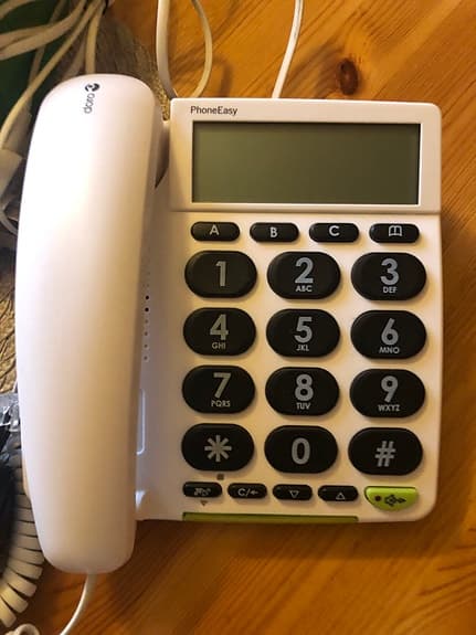 Doro PhoneEasy 312cs bordstelefon med stor display och stora knappar vit