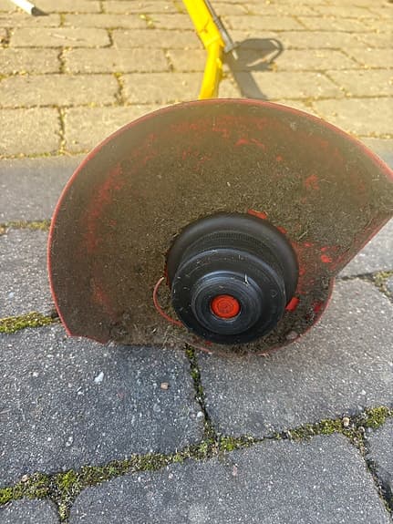 Elektrisk grästrimmer gul