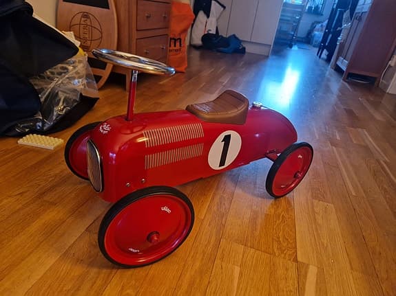 Fin retro Vilac gåbil, röd