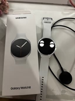 Samsung Galaxy Watch8 smartklocka vit