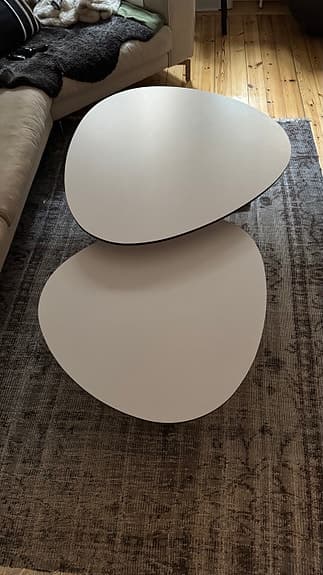 Stilrent satsbord i högkvalitativ laminat