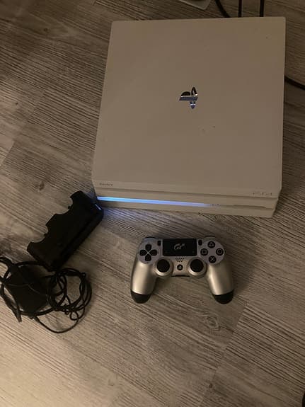 Ps4 864gb ( 10 spel ).