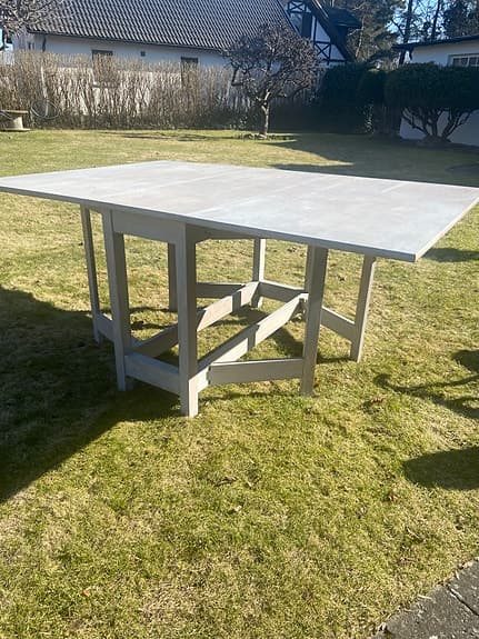 Gediget gammalt slagbord