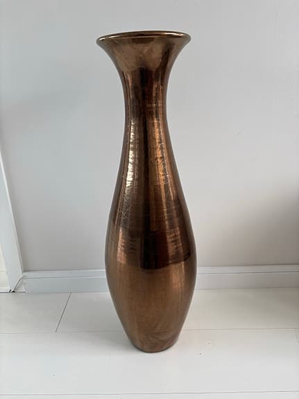 Golvvas kopparfärgad