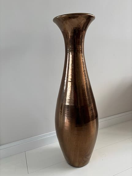 Golvvas kopparfärgad