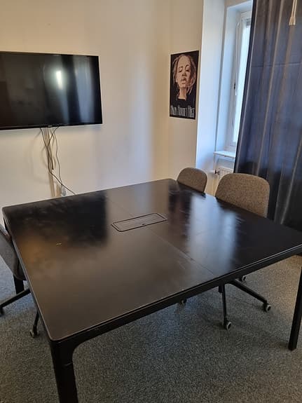 Ikea bekant konferensbord
