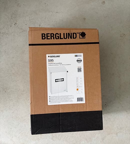 Berglund S90 postlåda vit