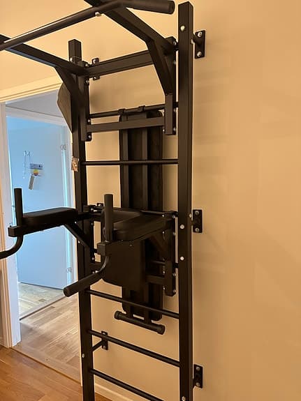 Reko Life väggmonterat multigym pull up-ställning