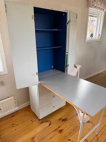 Syskåp /minikontor med förvaring