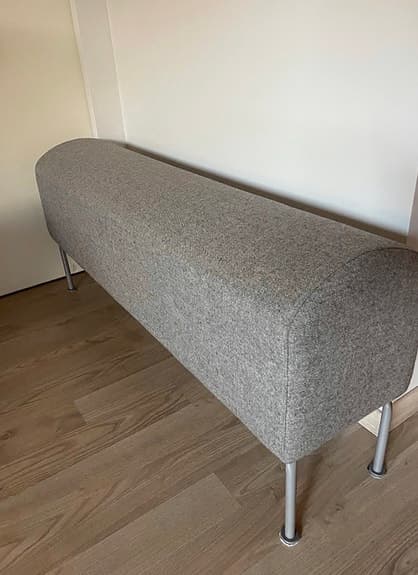 1 st sittbänk, pall från IKEA "Pastill" i grå ylletyg